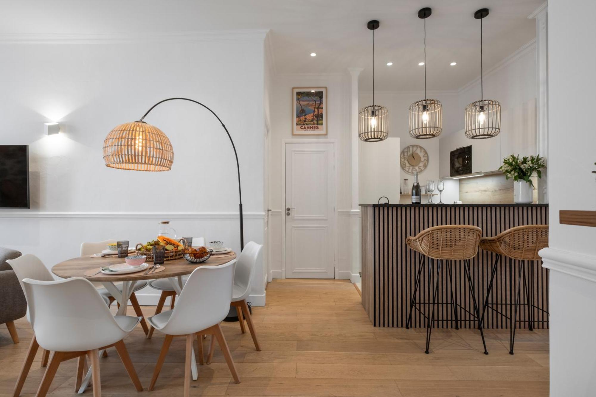 Heart, 3 Bedroom 3 Bath, 100m Palais & Apartment *